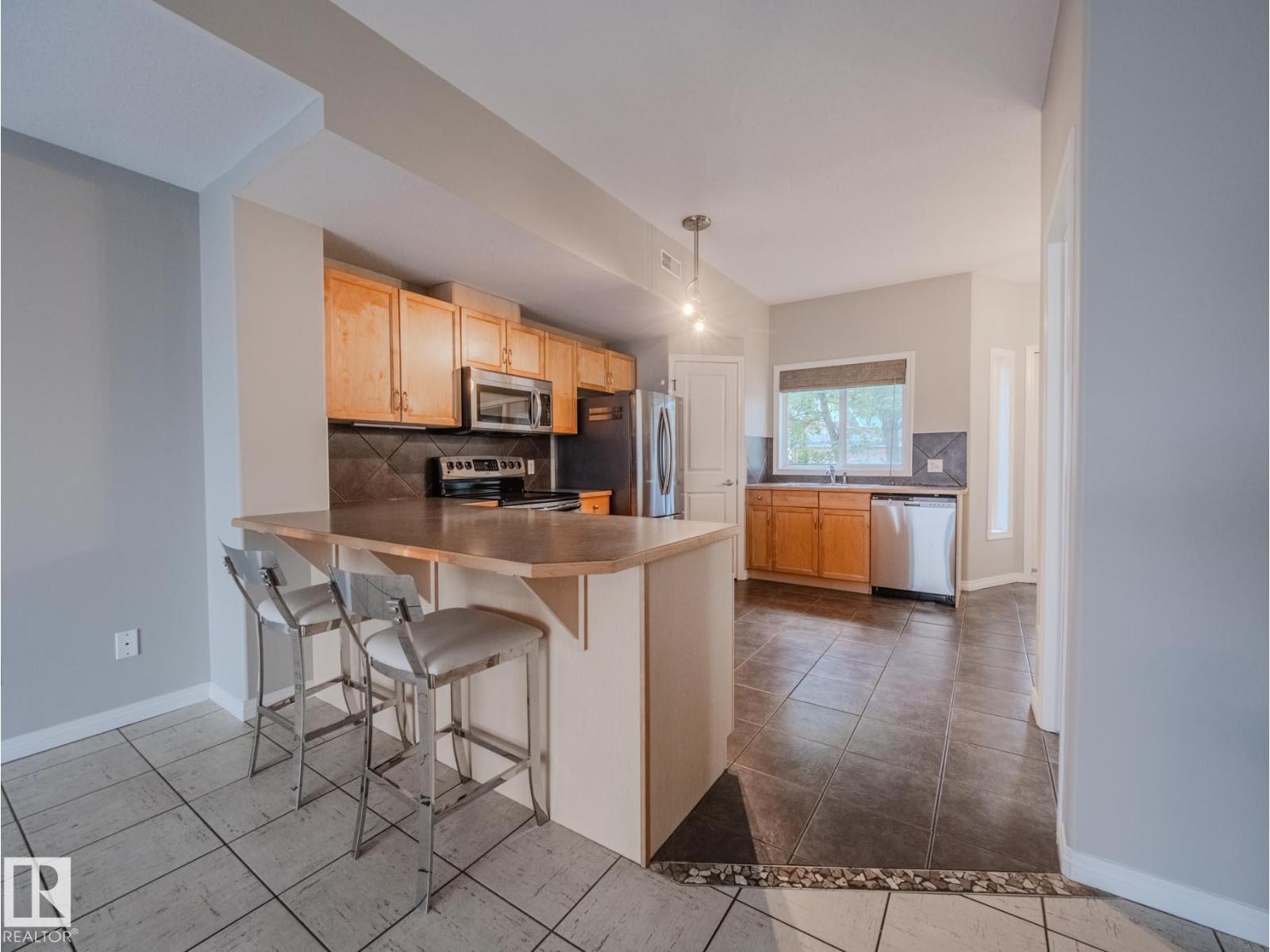 Photo 8 of 9767 93 St Nw, Edmonton AB
