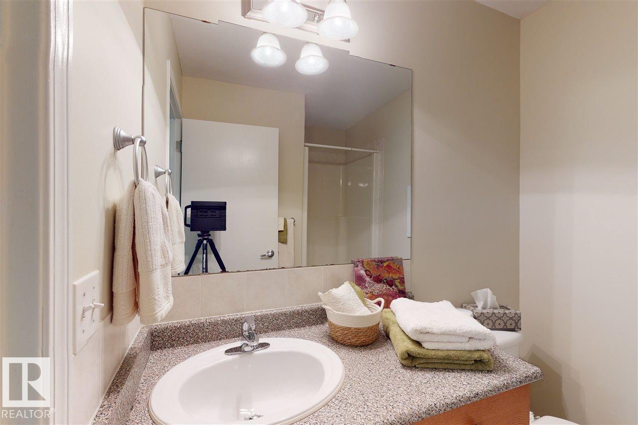 Photo 19 of 9607 73 Av Nw, Edmonton AB