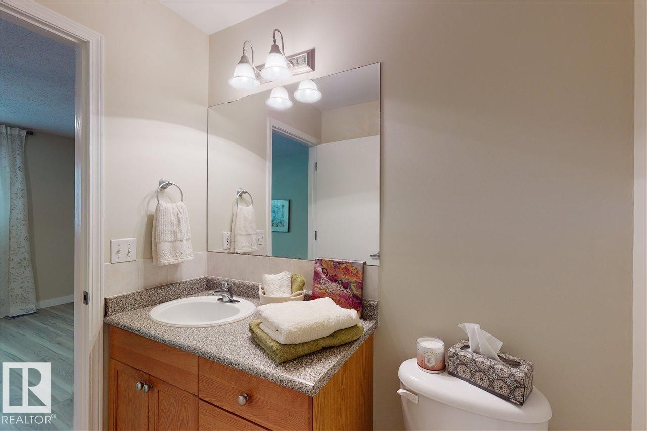 Photo 20 of 9607 73 Av Nw, Edmonton AB