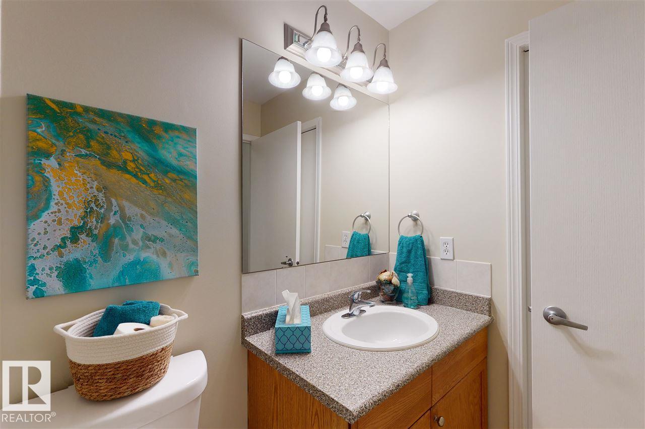 Photo 22 of 9607 73 Av Nw, Edmonton AB