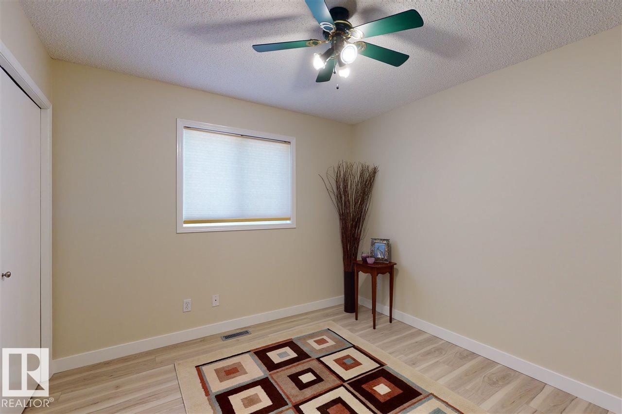 Photo 23 of 9607 73 Av Nw, Edmonton AB