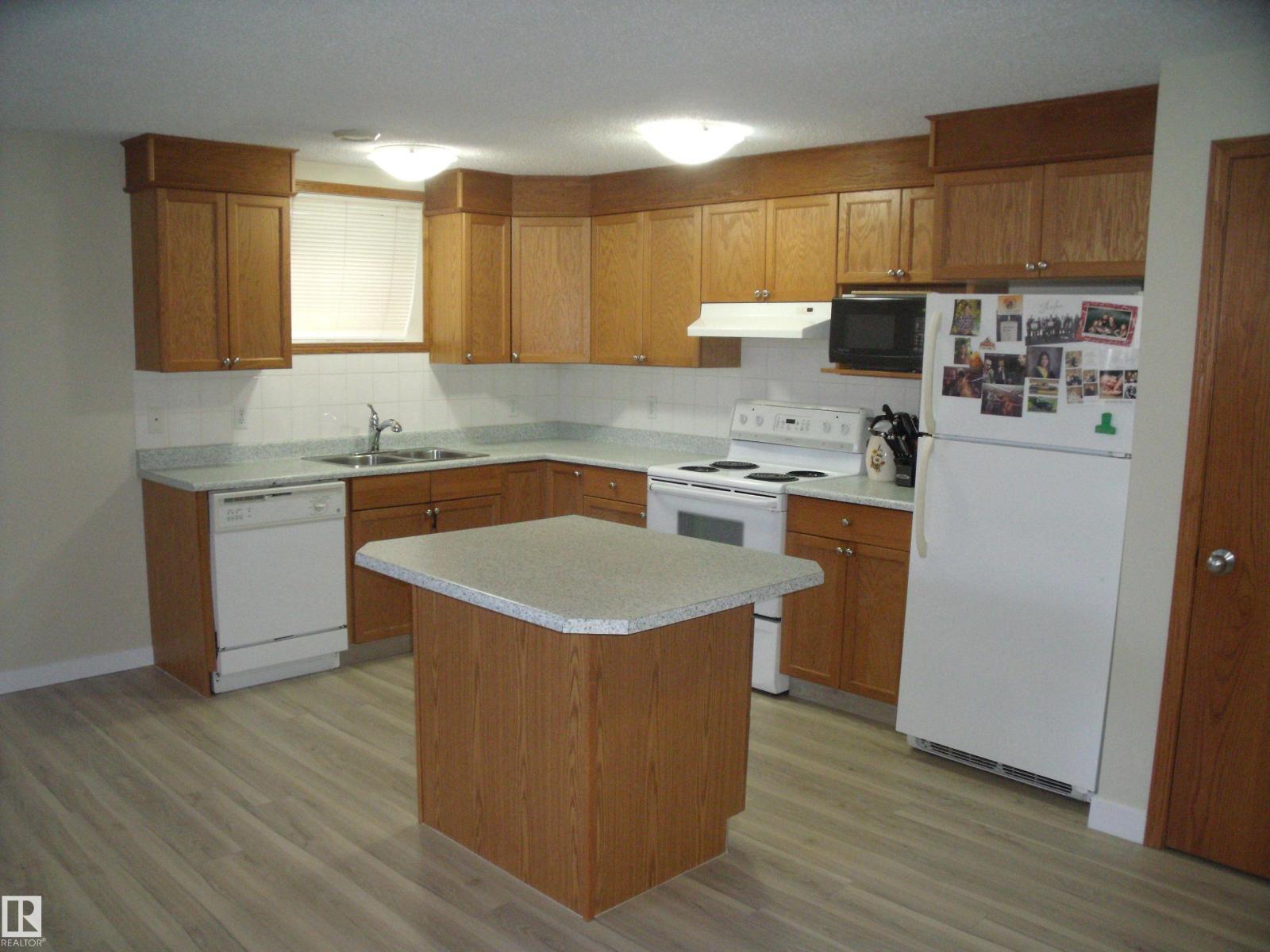 Photo 28 of 9607 73 Av Nw, Edmonton AB