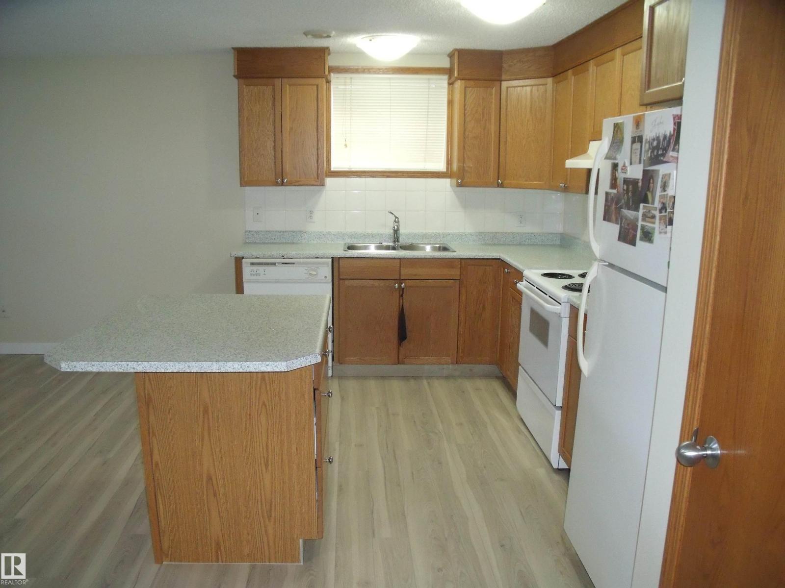 Photo 29 of 9607 73 Av Nw, Edmonton AB