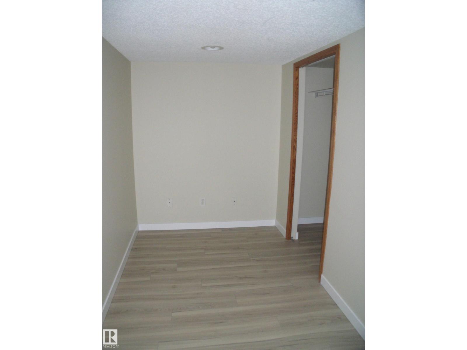 Photo 40 of 9607 73 Av Nw, Edmonton AB