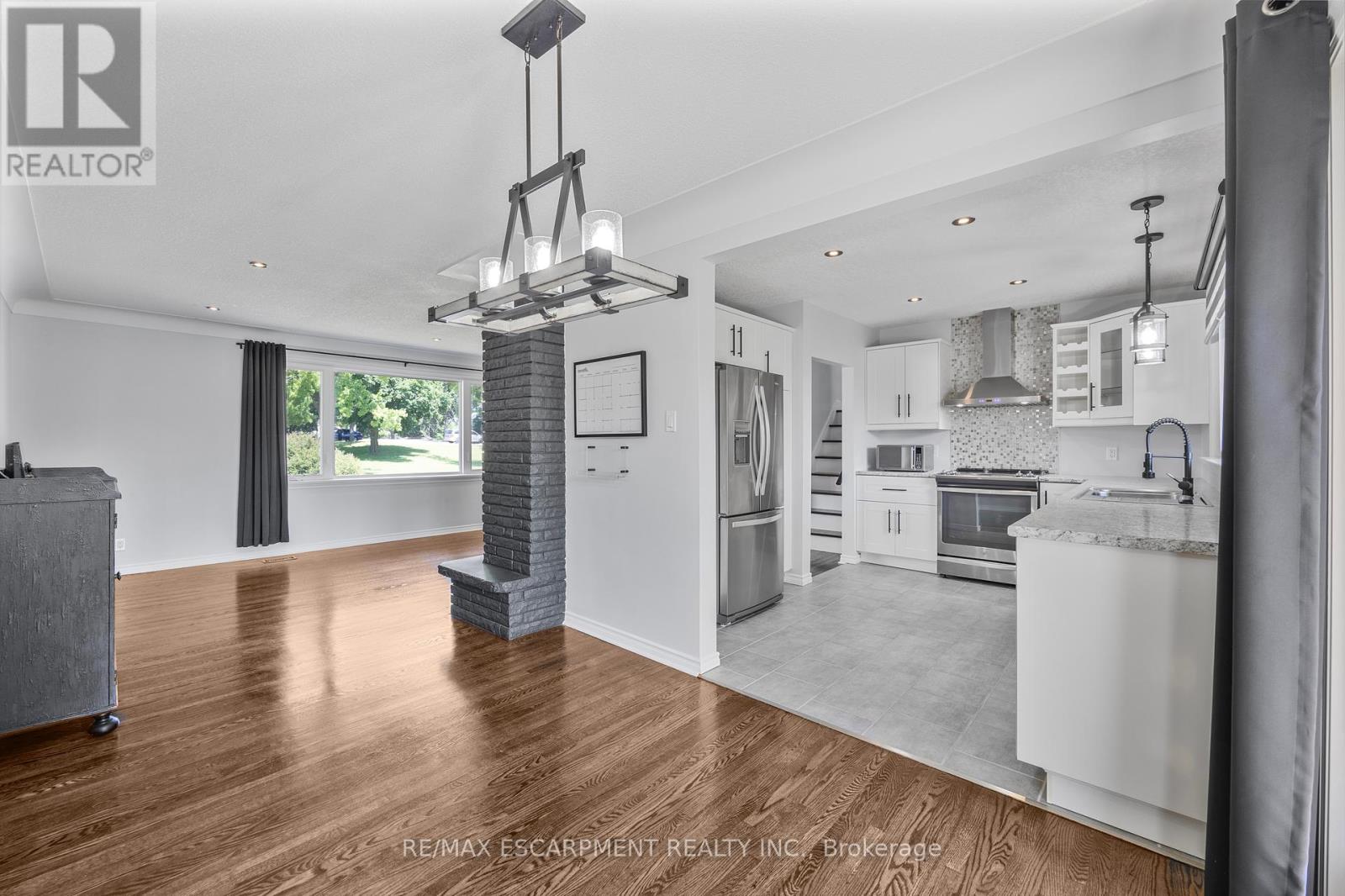 Photo 19 of 944 Concession Road, Cambridge ON
