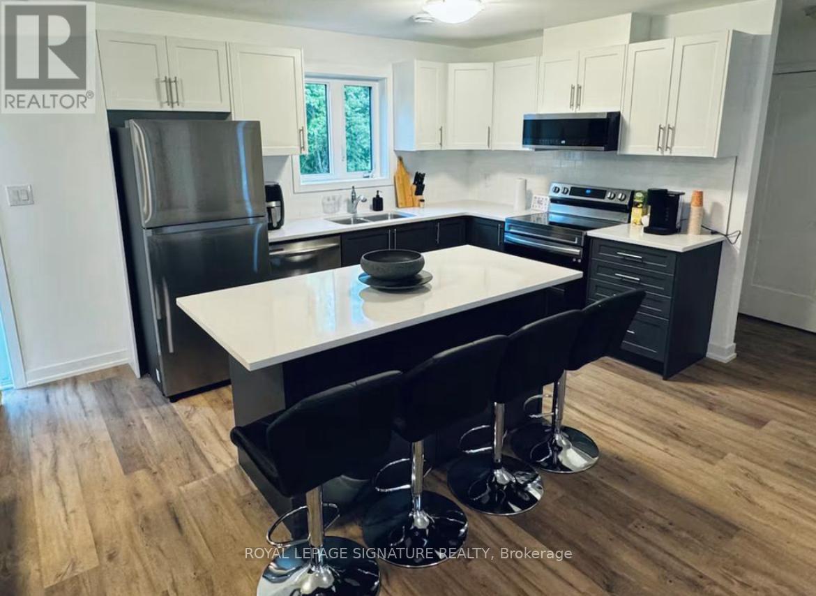 Photo 3 of 722 4263 4th Avenue, Niagara Falls ON