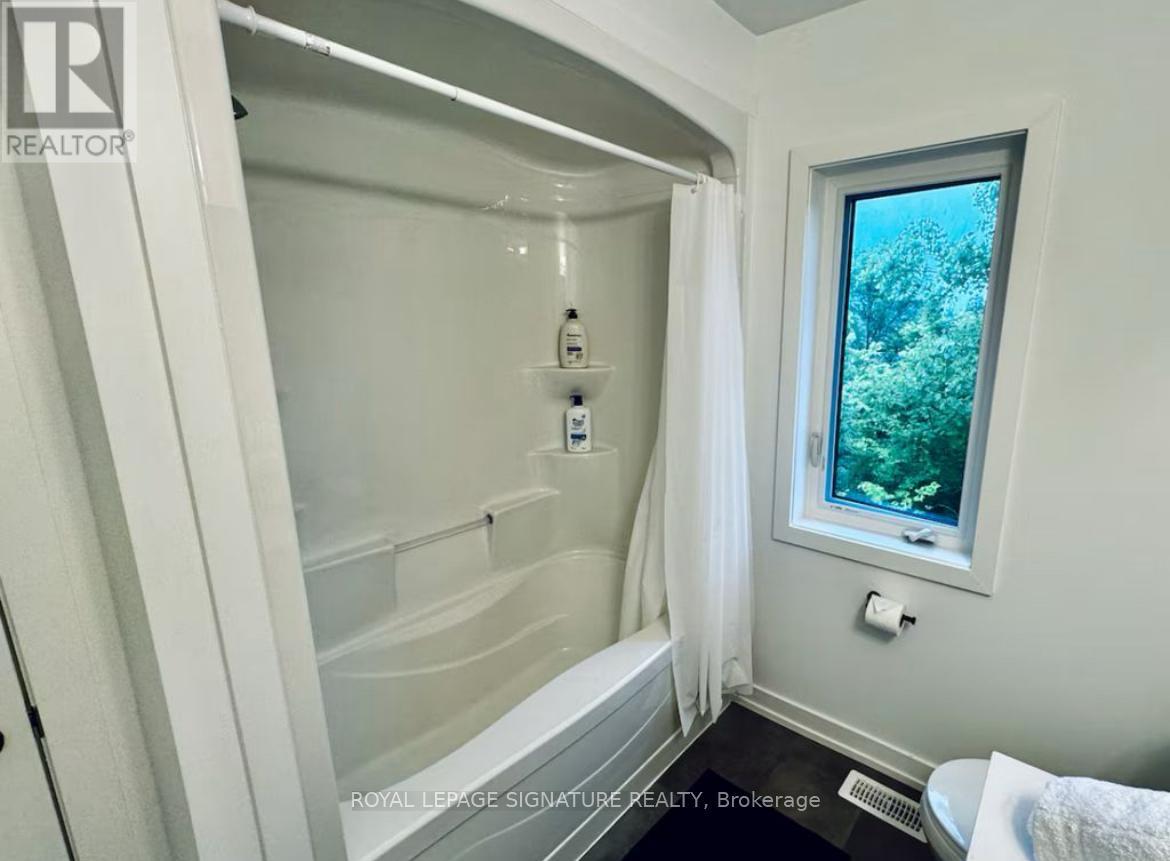 Photo 5 of 722 4263 4th Avenue, Niagara Falls ON