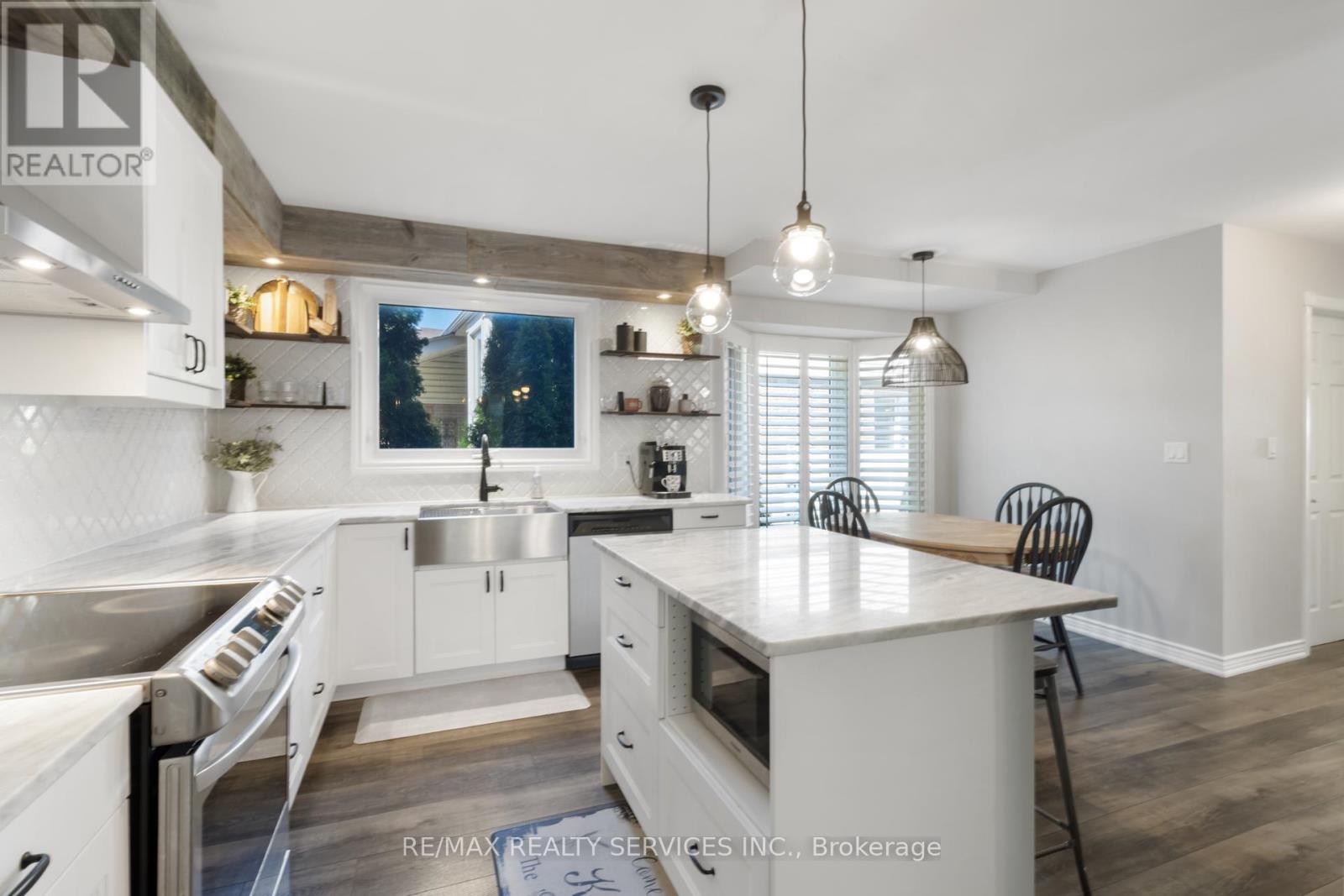 Photo 12 of 54 Audubon Street N, Hamilton ON