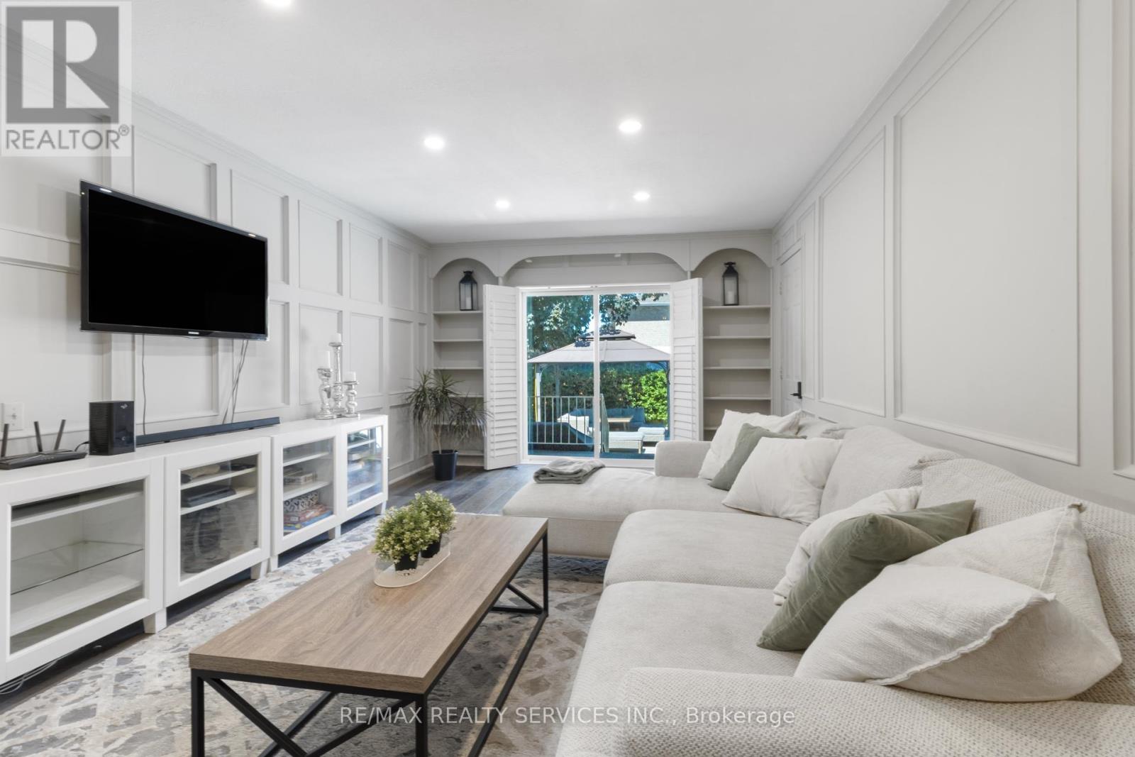 Photo 22 of 54 Audubon Street N, Hamilton ON