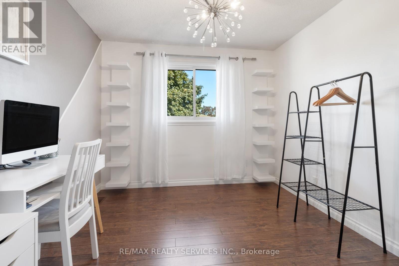 Photo 27 of 54 Audubon Street N, Hamilton ON