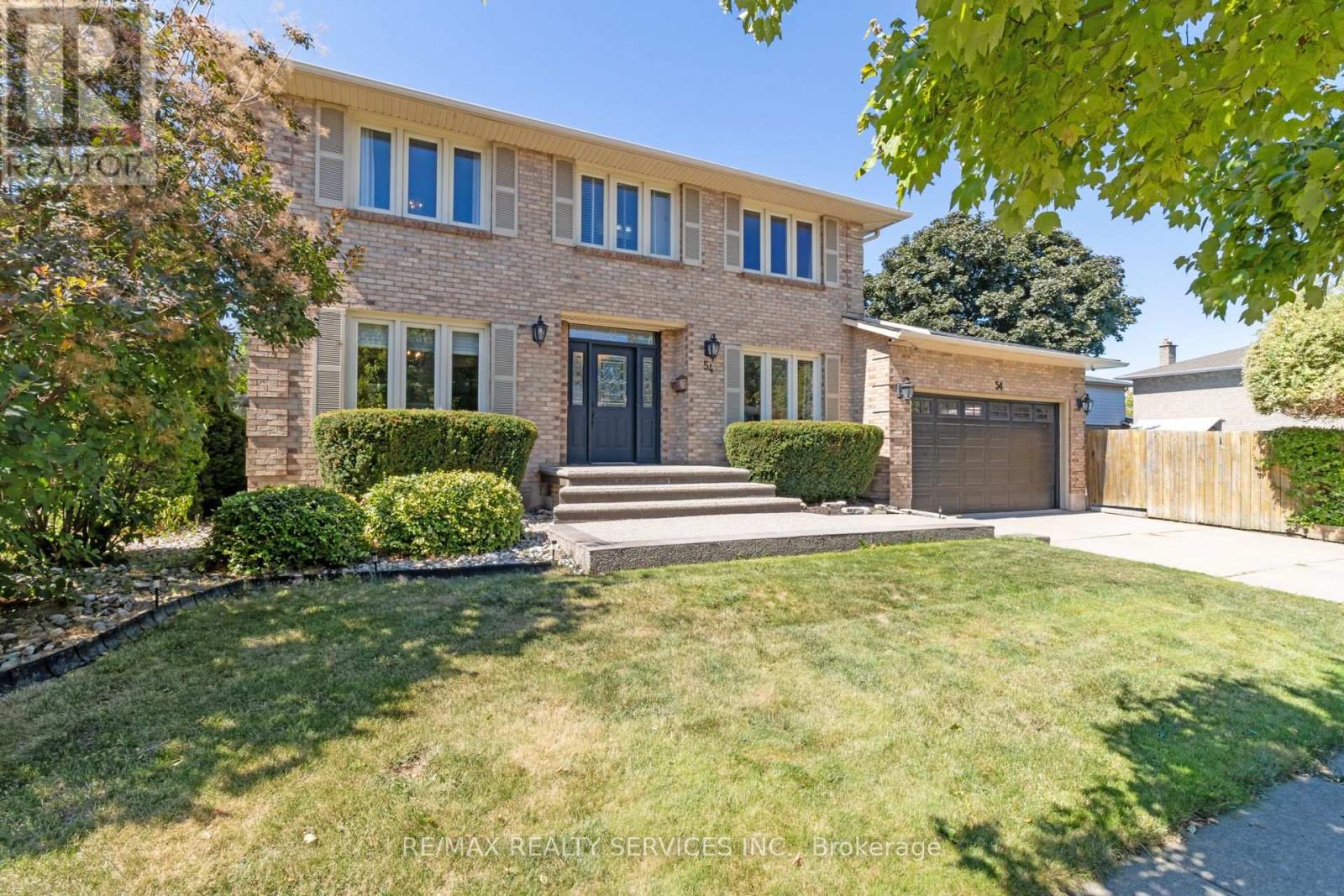 Photo 3 of 54 Audubon Street N, Hamilton ON
