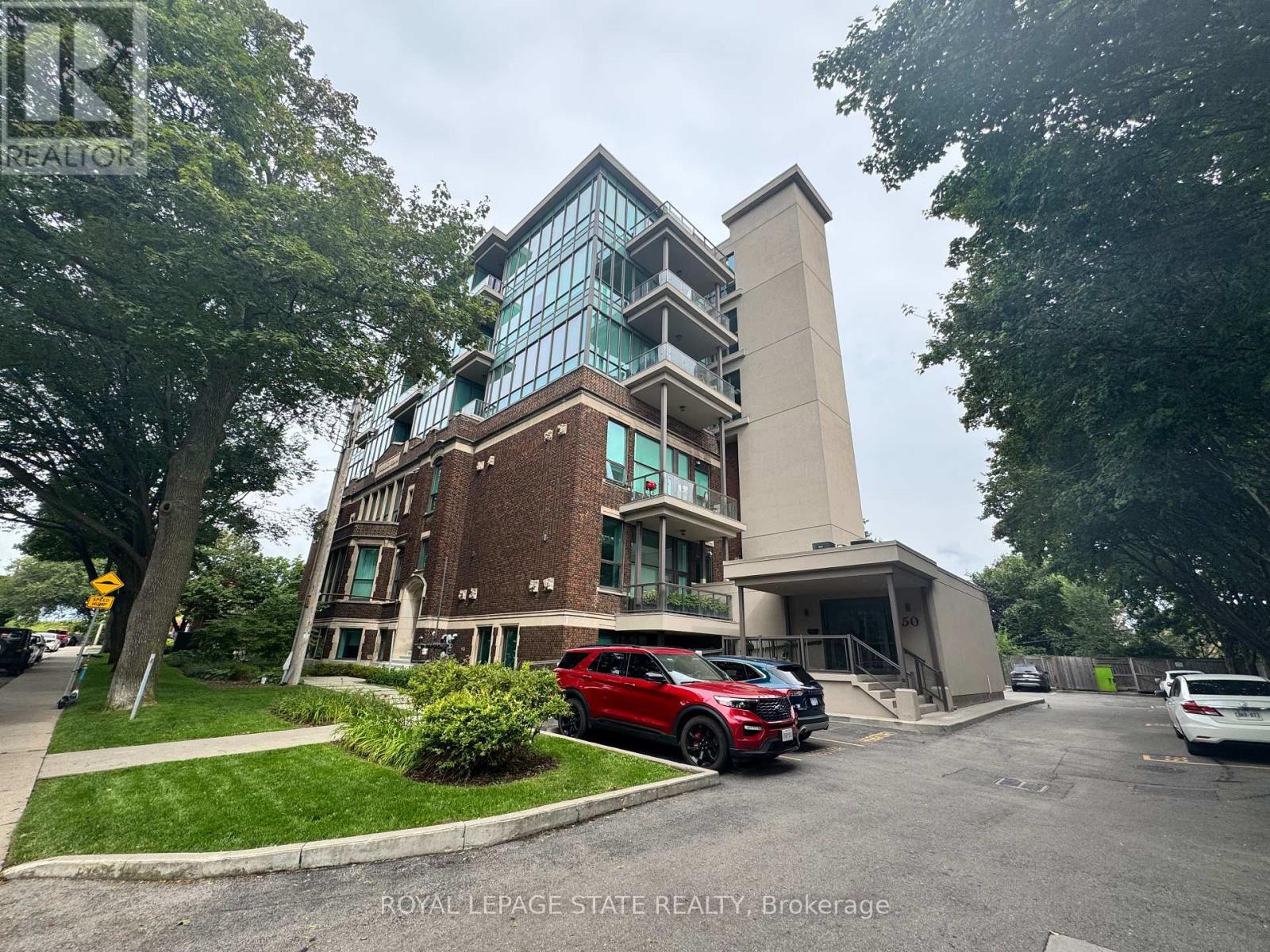 Photo 1 of 104 50 Murray Street W, Hamilton ON
