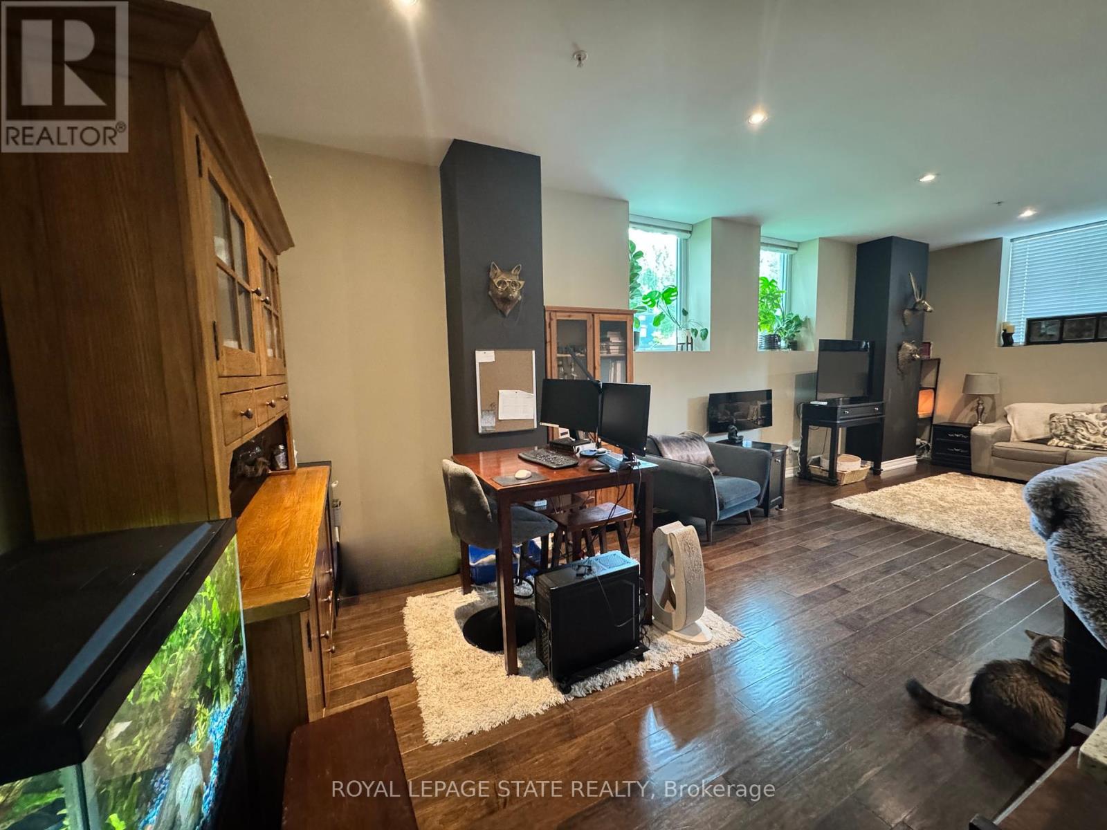 Photo 7 of 104 50 Murray Street W, Hamilton ON