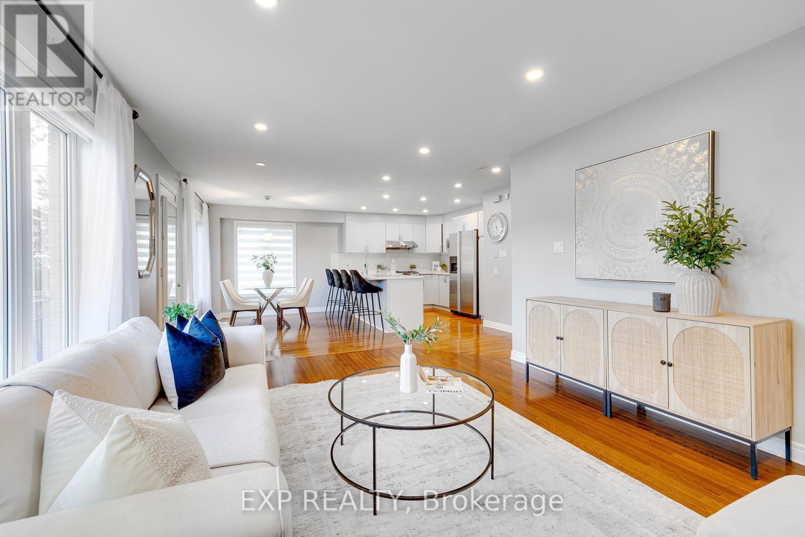 Photo 14 of 44 Pentland Road, Hamilton ON