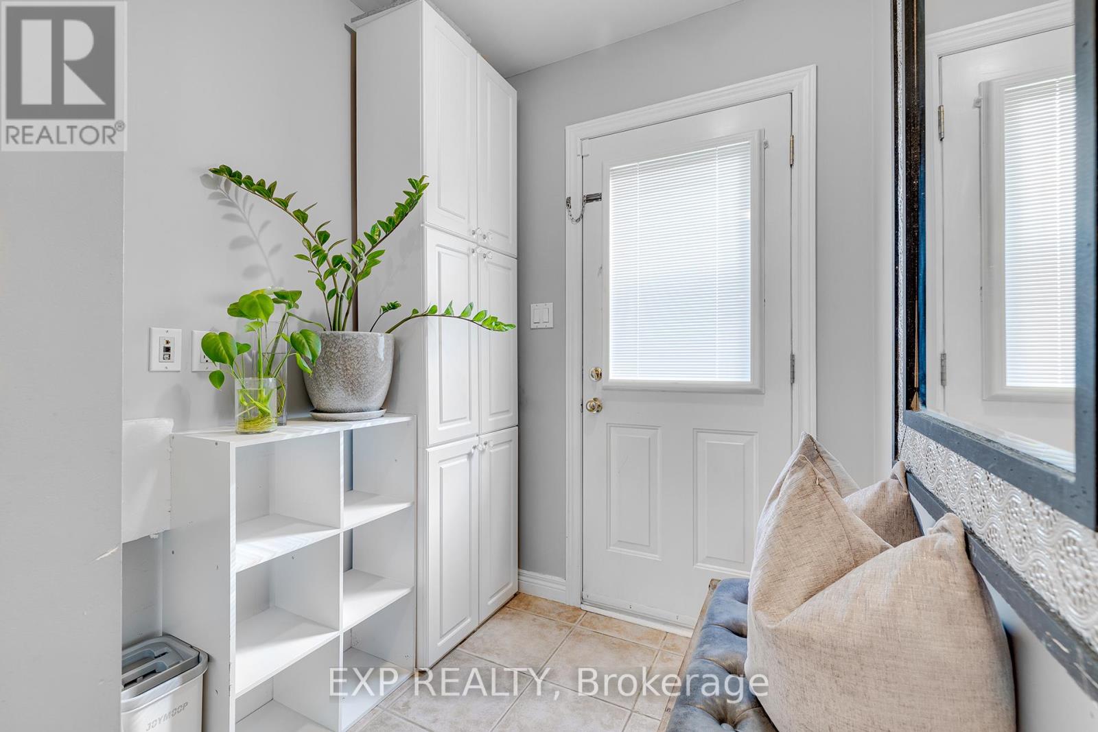 Photo 16 of 44 Pentland Road, Hamilton ON