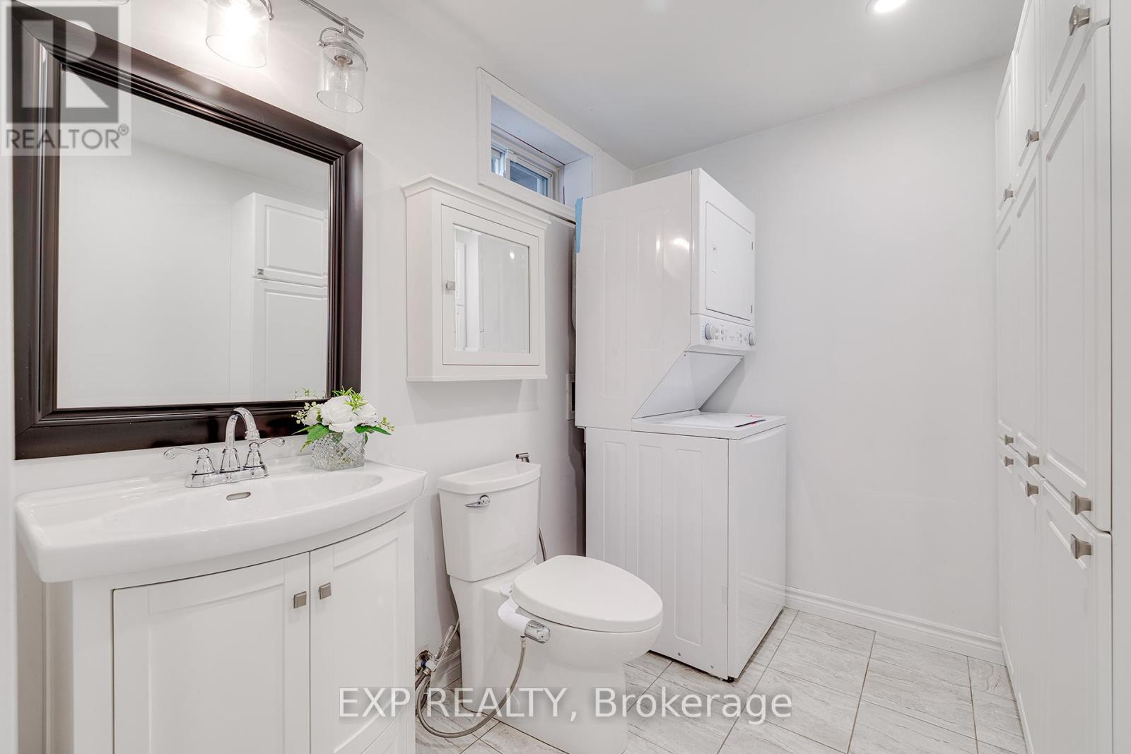 Photo 35 of 44 Pentland Road, Hamilton ON