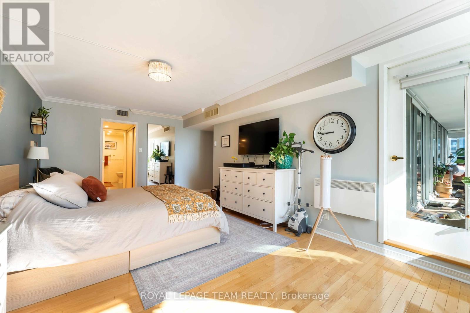 Photo 24 of 1806 160 George Street, Ottawa ON