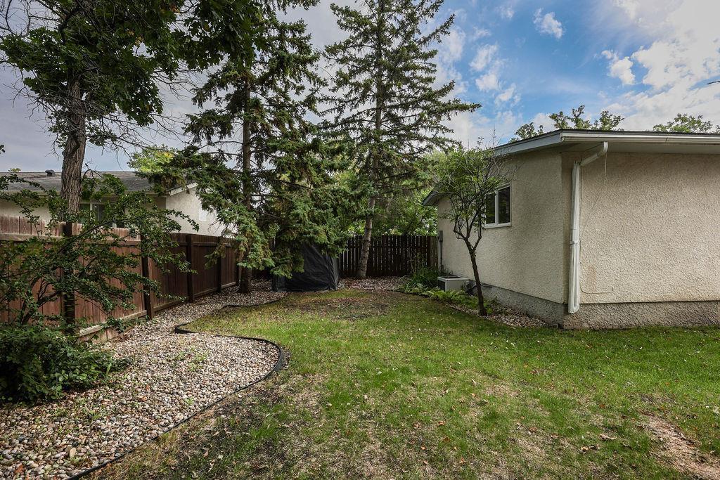 Photo 42 of 395 Avalon Road, Winnipeg MB