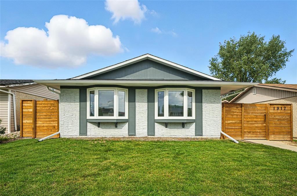 Photo 1 of 1917 Manitoba Avenue, Winnipeg MB