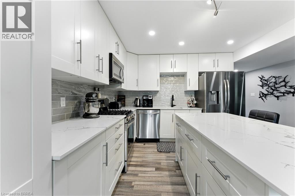 Photo 17 of 49 Scott Street, St George ON