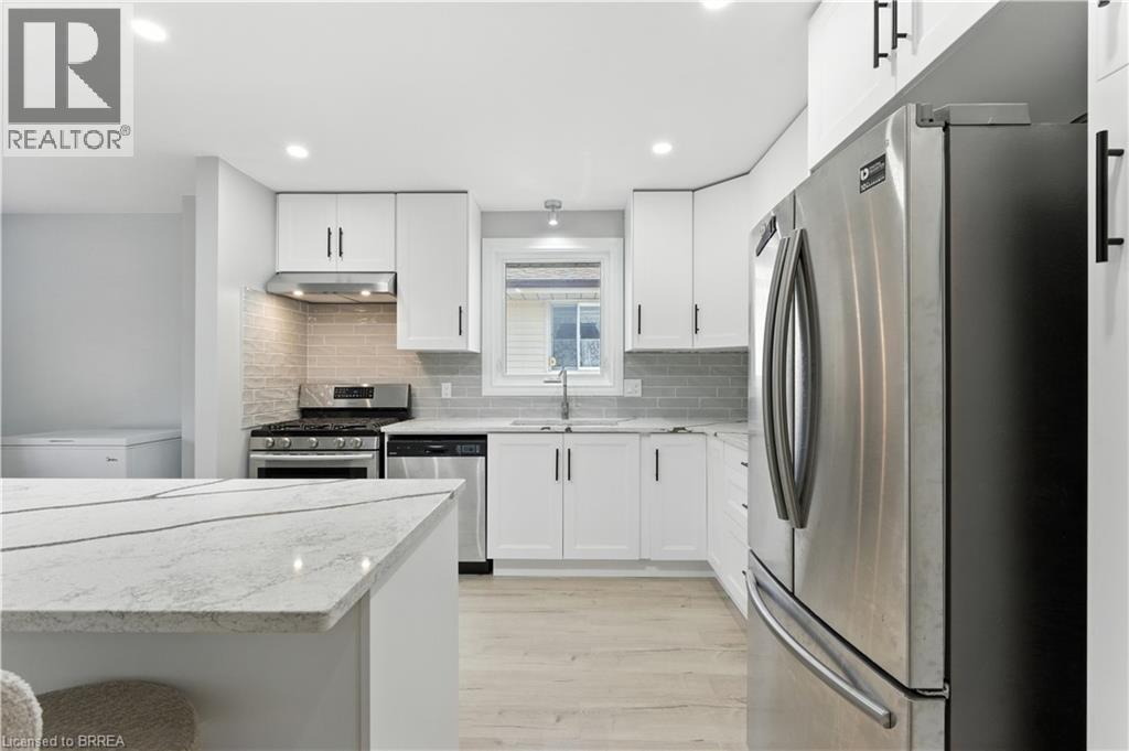 Photo 10 of 49 Scott Street, St George ON