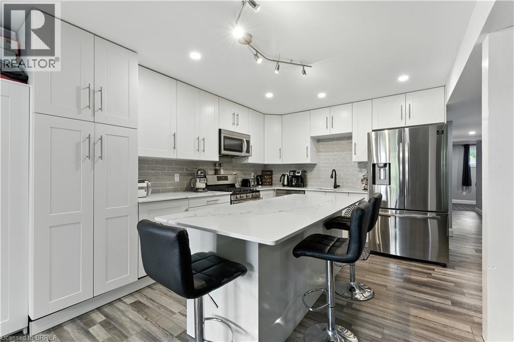 Photo 16 of 49 Scott Street, St George ON