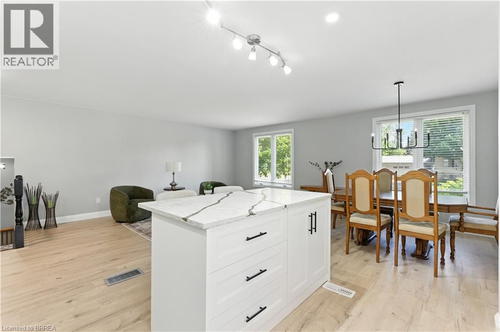 Photo 9 of 49 Scott Street, St George ON
