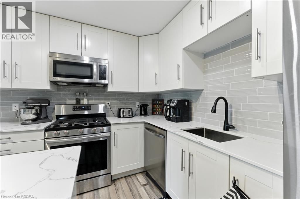Photo 14 of 49 Scott Street, St George ON