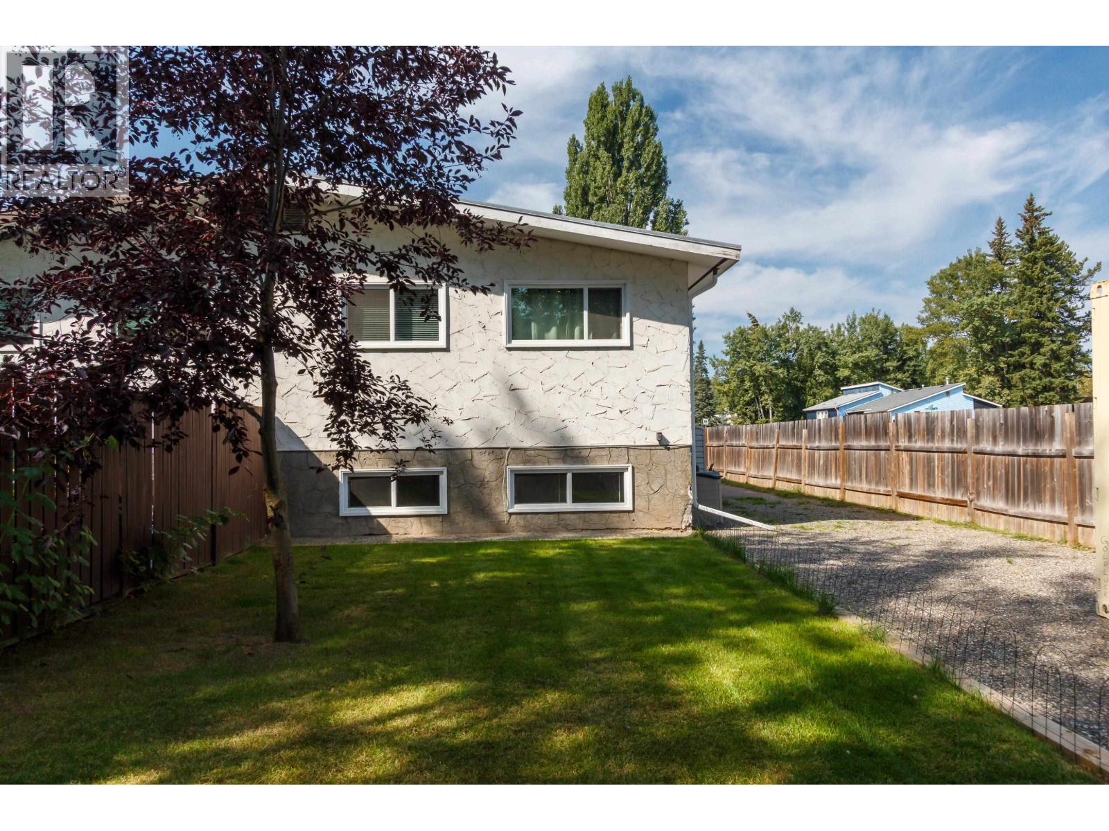 Photo 3 of 7010 Guelph Crescent, Prince George BC