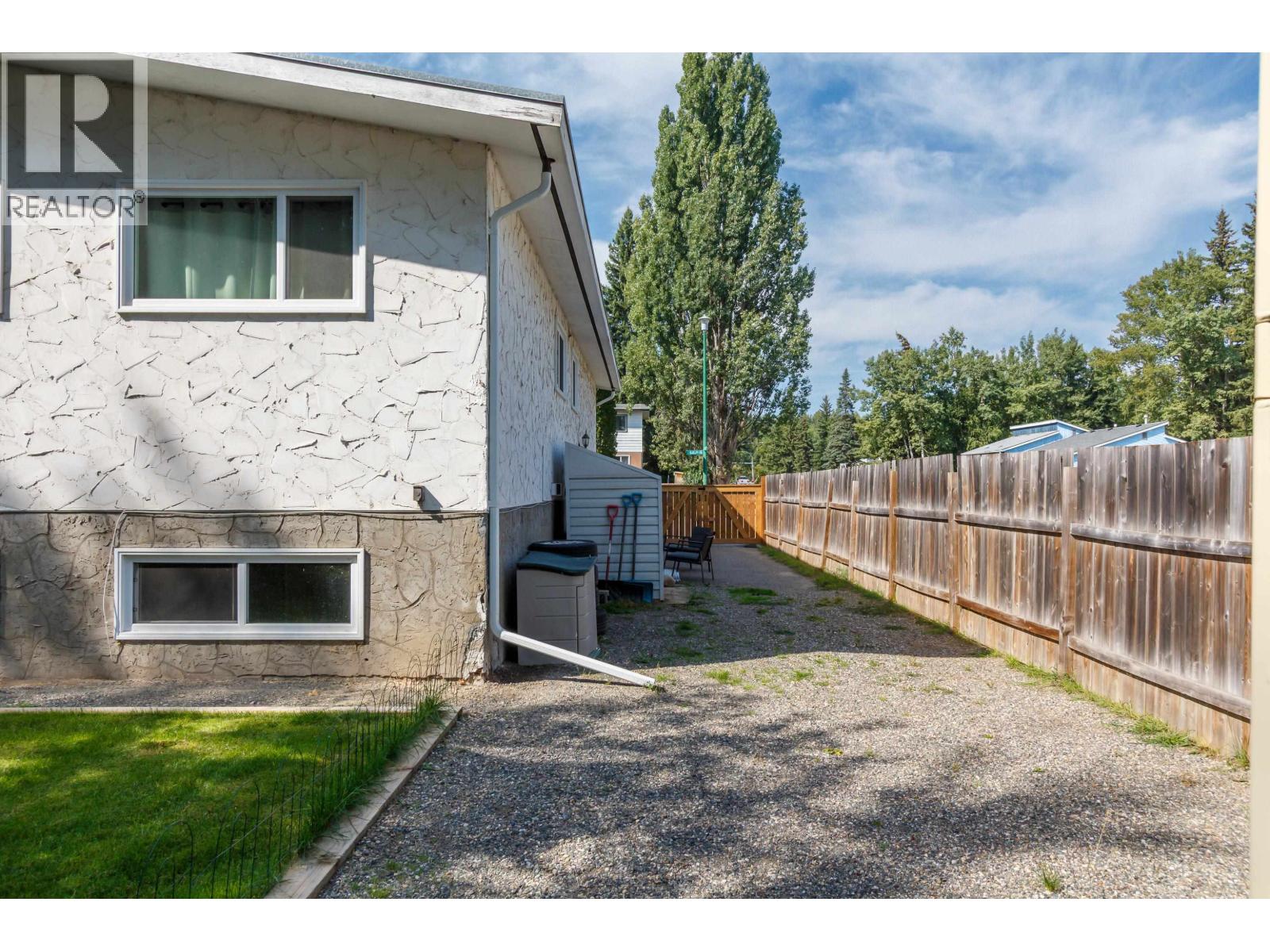 Photo 4 of 7010 Guelph Crescent, Prince George BC