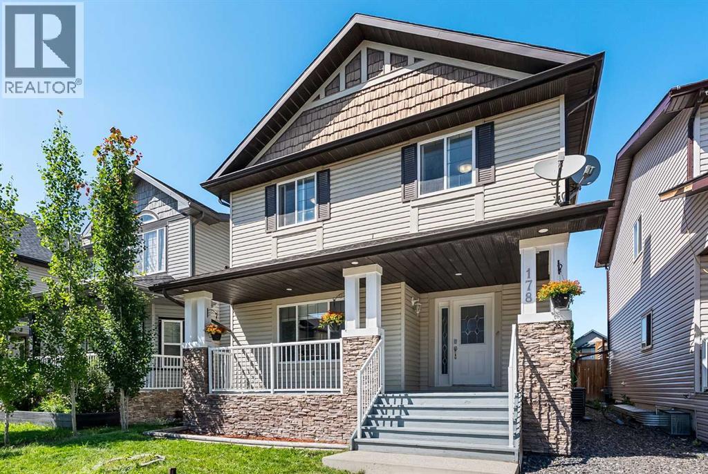 Photo 3 of 178 Baywater Rise Sw, Airdrie AB