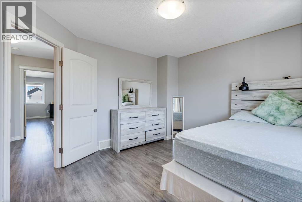 Photo 27 of 178 Baywater Rise Sw, Airdrie AB