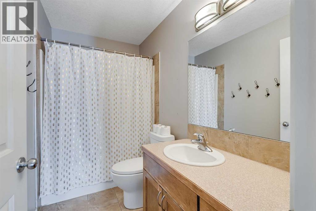 Photo 29 of 178 Baywater Rise Sw, Airdrie AB