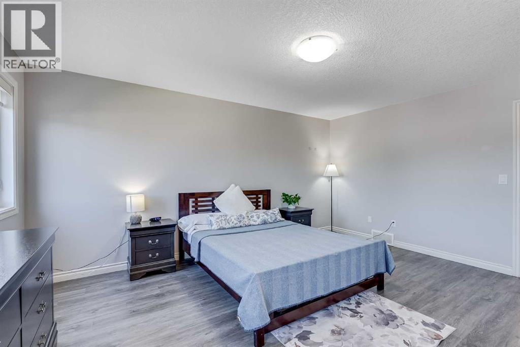 Photo 33 of 178 Baywater Rise Sw, Airdrie AB