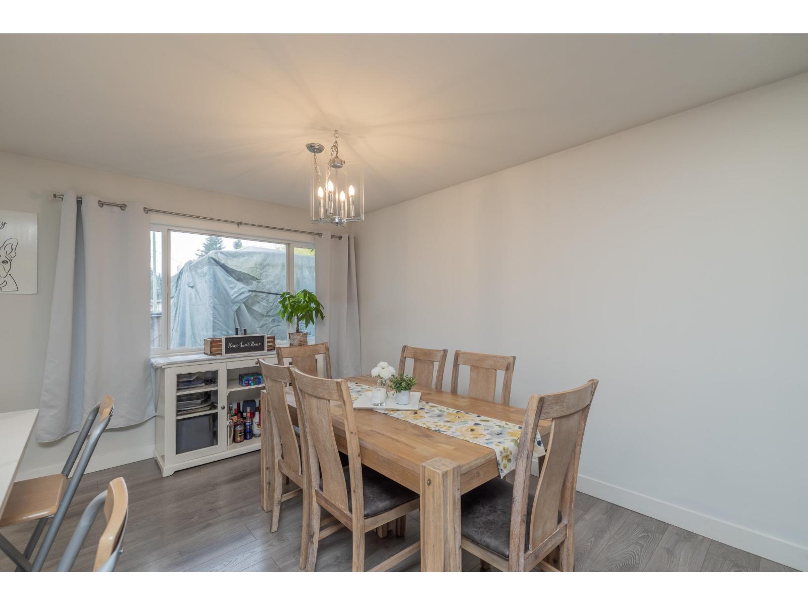 Photo 5 of 32073 Westview Avenue, Mission BC