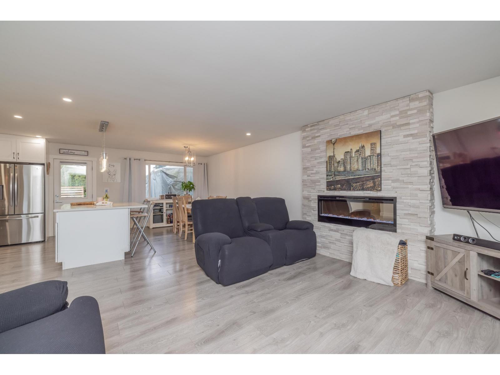 Photo 11 of 32073 Westview Avenue, Mission BC