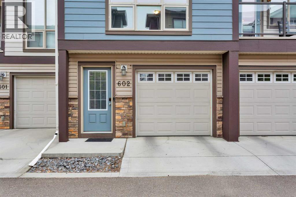 Photo 2 of 602 125 Caribou Crescent, Red Deer AB