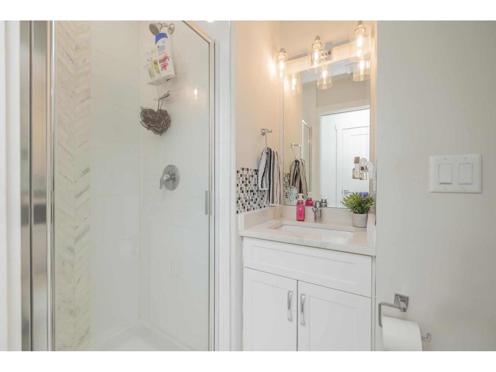 Photo 20 of 32073 Westview Avenue, Mission BC