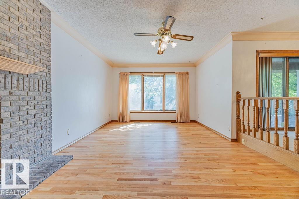 Photo 16 of 10411 21 Av Nw, Edmonton AB