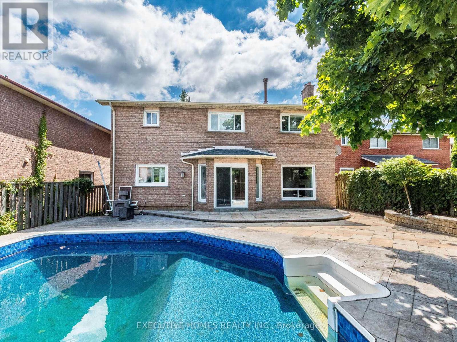 Photo 46 of 1876 Roy Ivor Crescent, Mississauga ON