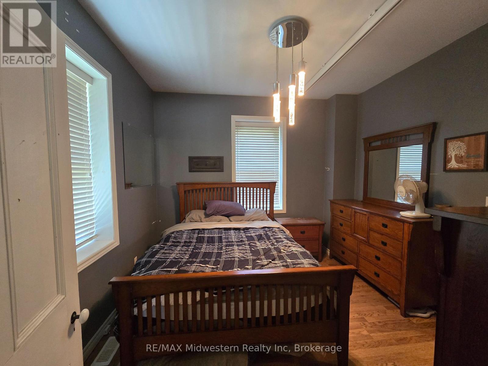 Photo 8 of 2081 John Street E, Howick ON