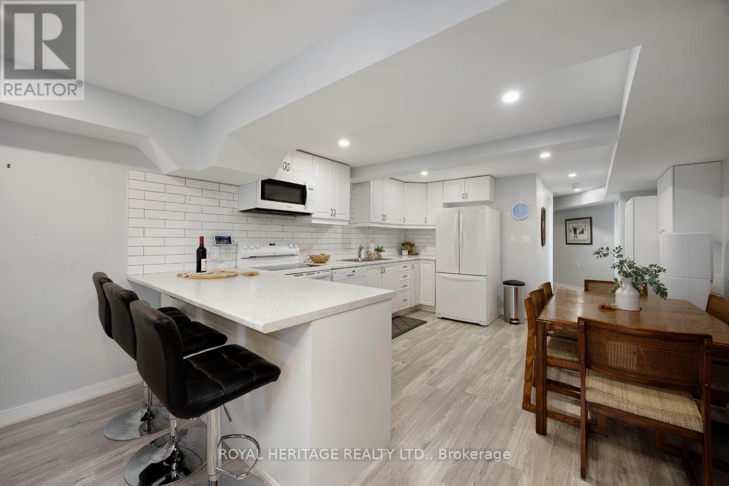 Photo 23 of 1545 Arborwood Drive, Oshawa ON