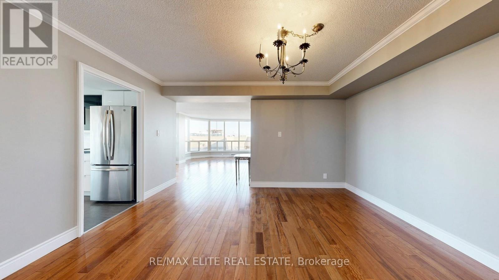 Photo 17 of 1409 22 Clarissa Drive, Richmond Hill ON