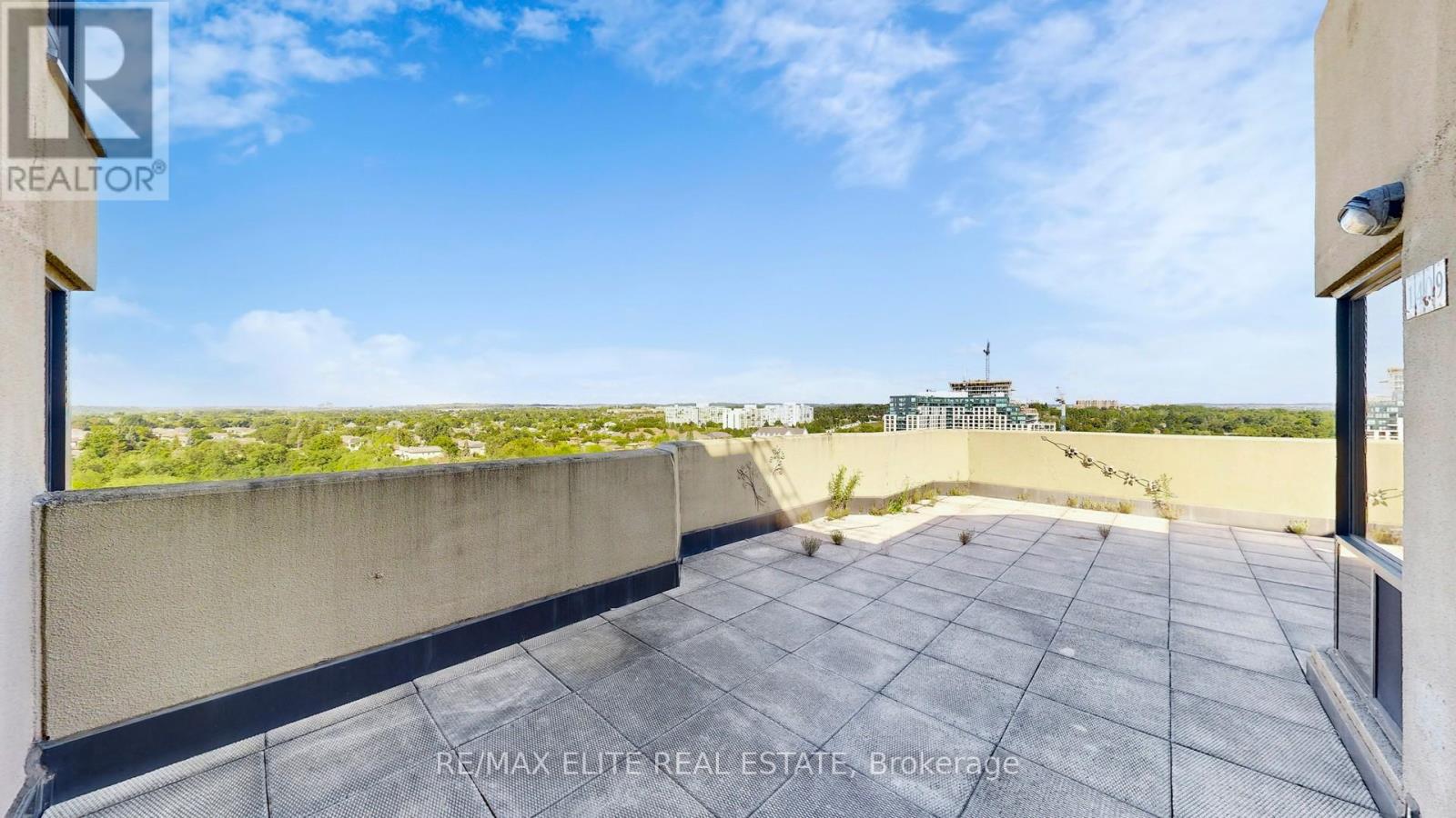 Photo 33 of 1409 22 Clarissa Drive, Richmond Hill ON