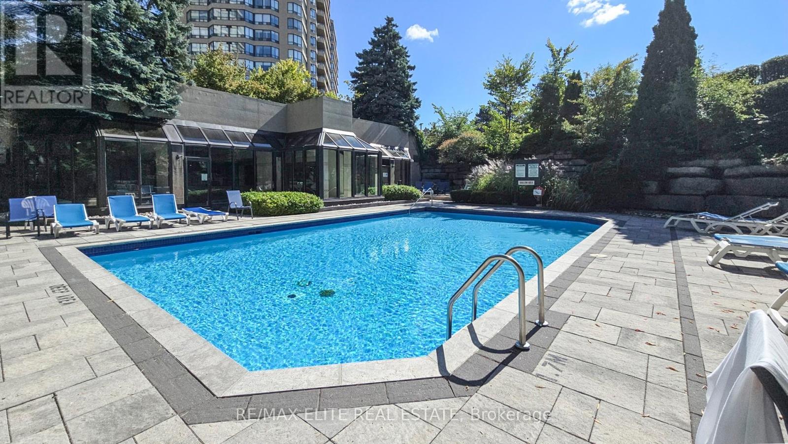 Photo 37 of 1409 22 Clarissa Drive, Richmond Hill ON