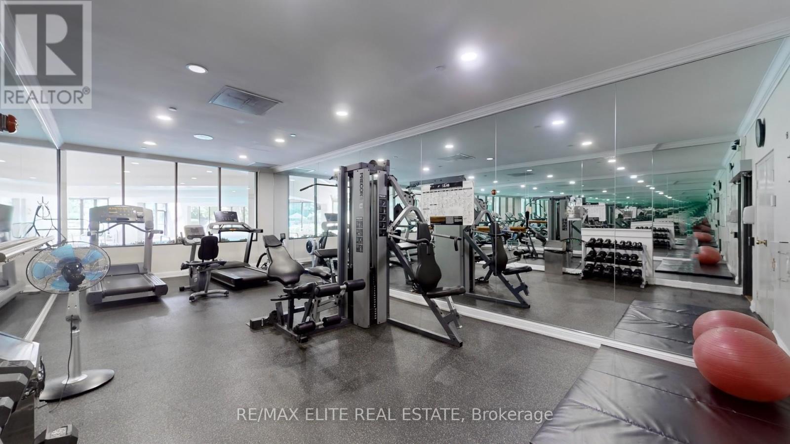Photo 39 of 1409 22 Clarissa Drive, Richmond Hill ON