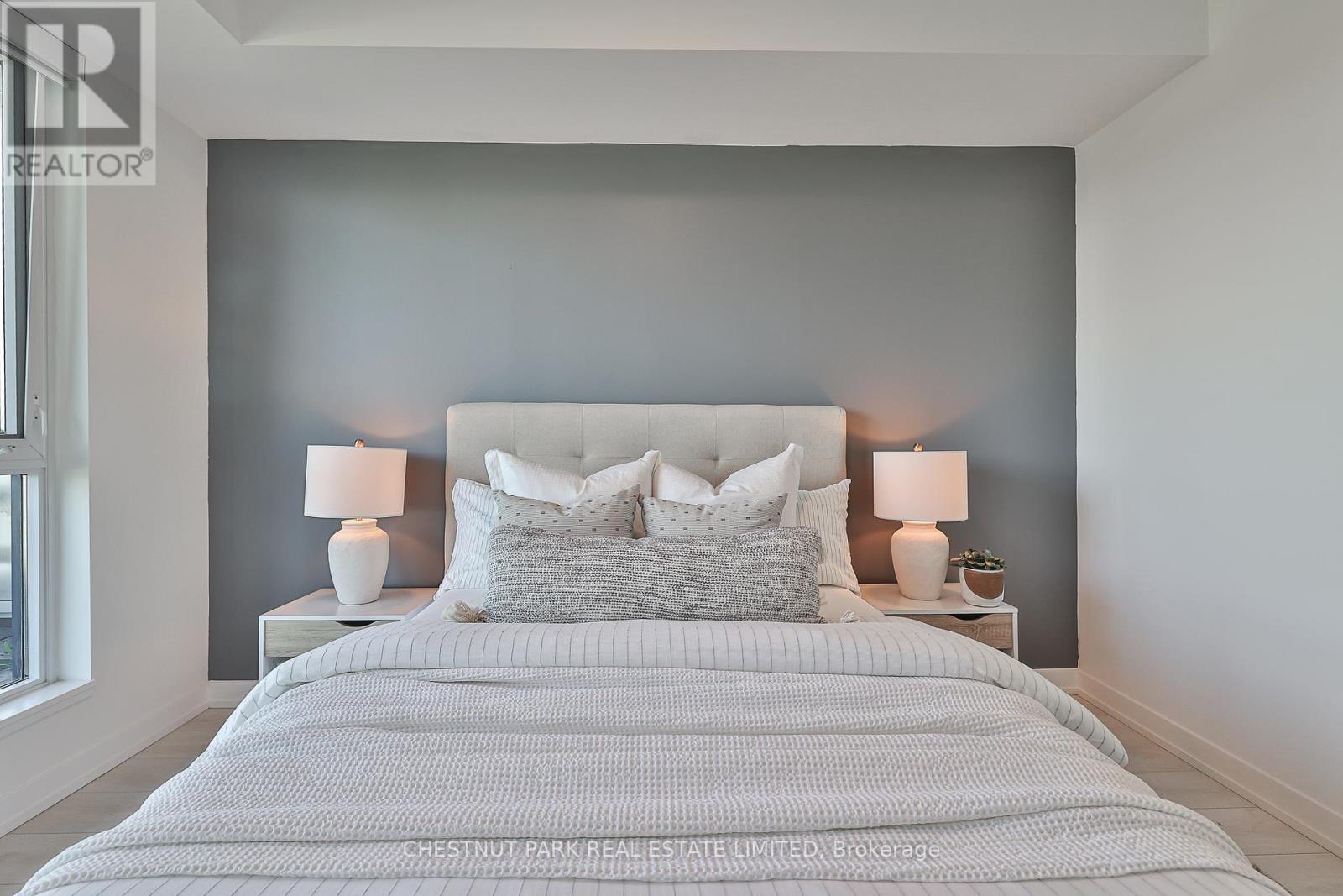 Photo 18 of 704 223 St Clair Avenue W, Toronto ON