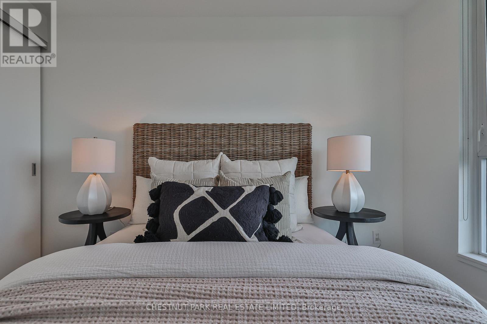 Photo 33 of 704 223 St Clair Avenue W, Toronto ON