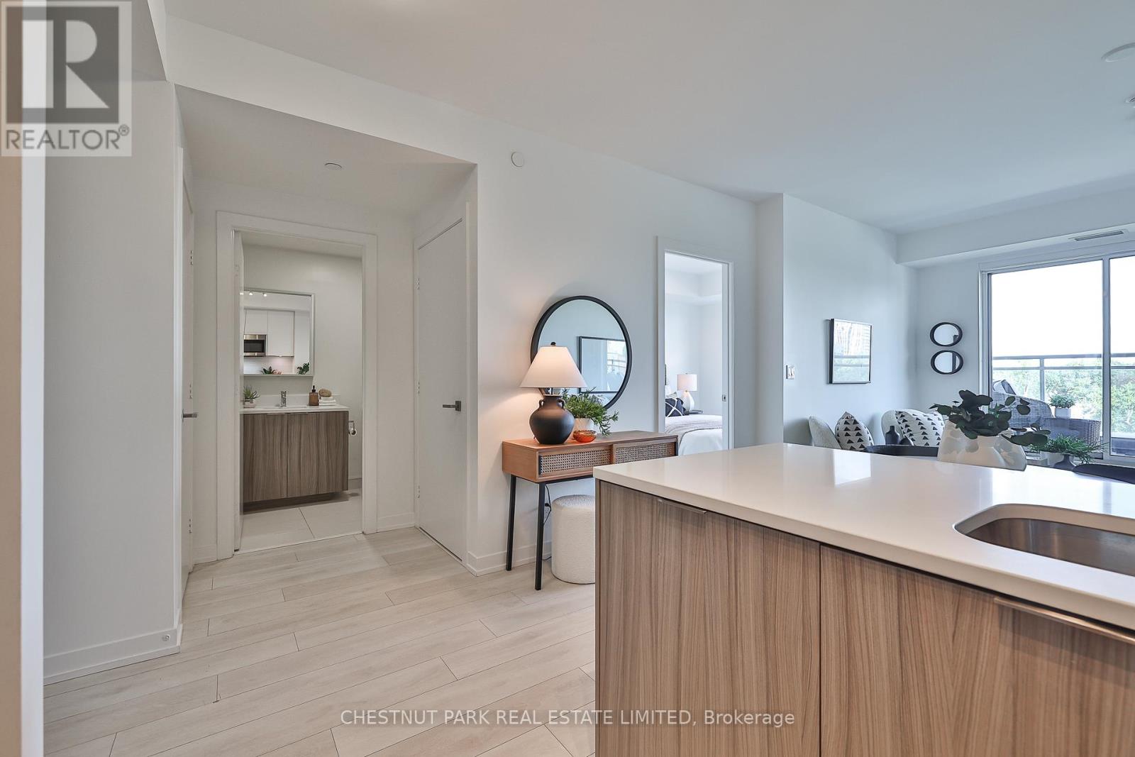Photo 15 of 704 223 St Clair Avenue W, Toronto ON
