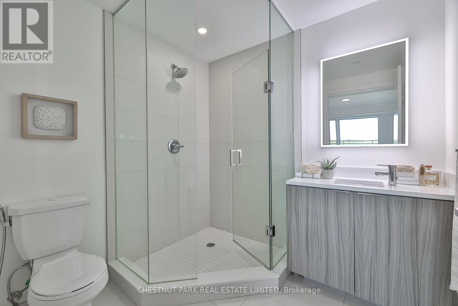 Photo 26 of 704 223 St Clair Avenue W, Toronto ON